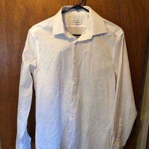 CALVIN KLEIN Slim Fit Men’s Dress Shirt